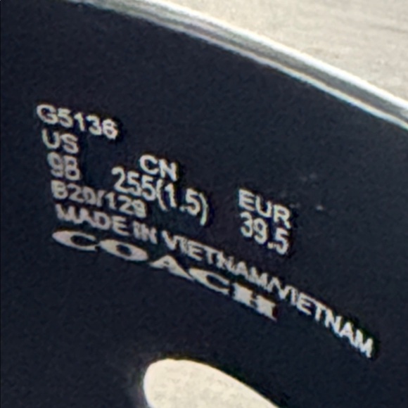 Coach Women's Gable Black Leather Slide Sandals Gold Accents Size 9 Slip On EUC - Picture 10 of 11